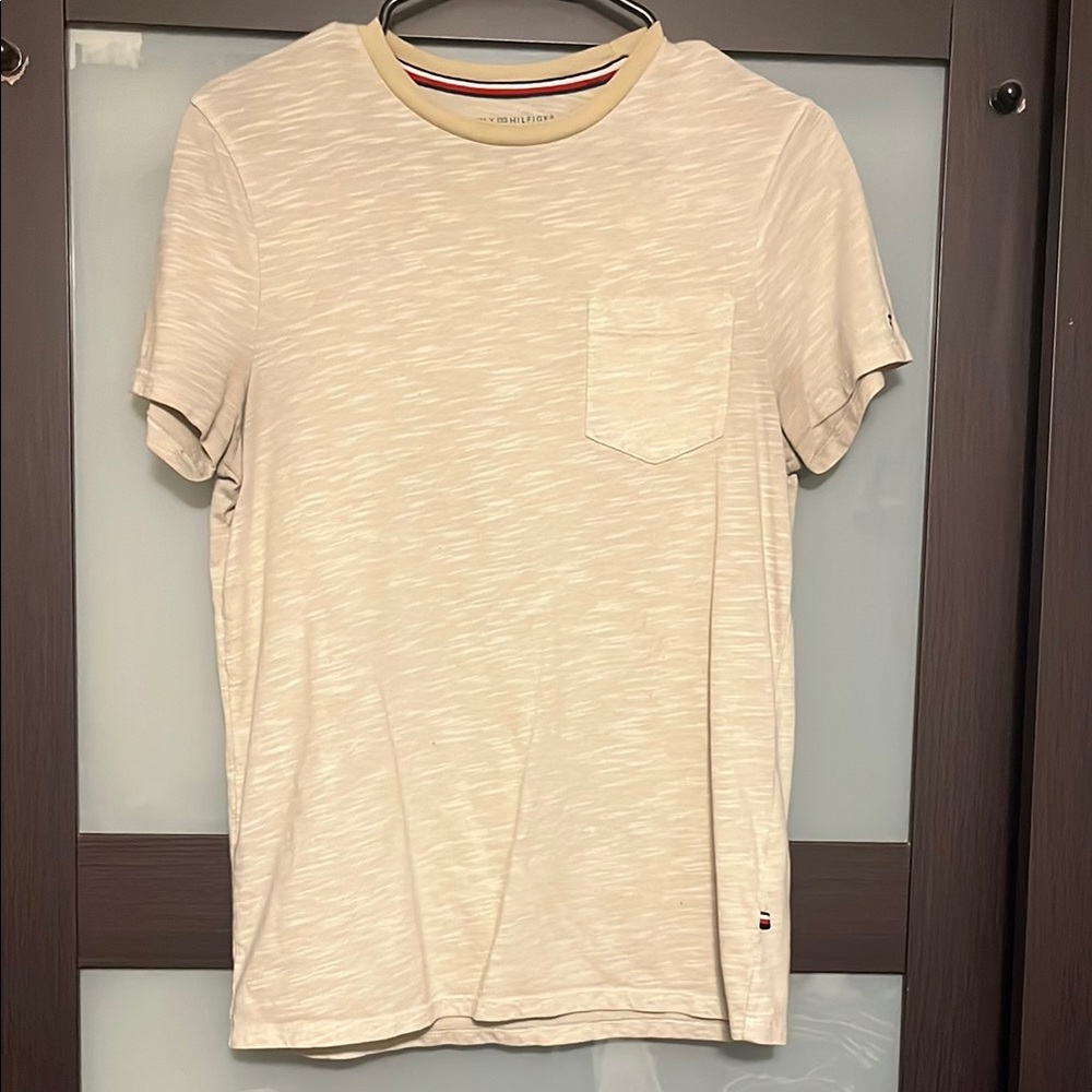Tommy Hilfiger Men's Cream T-Shirt